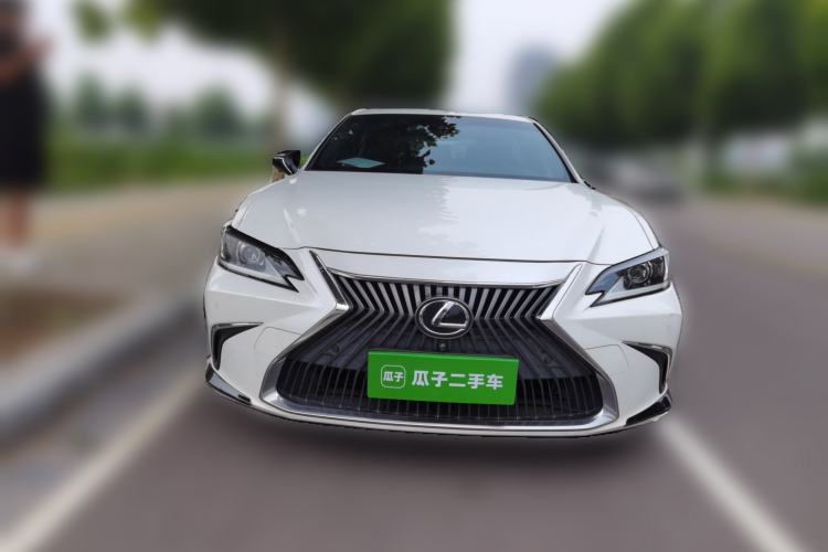 Used Lexus ES 2018 200 Excellence Edition China V Standard Front