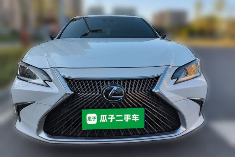Used Lexus ES 2018 200 Excellence Edition China V Standard Front