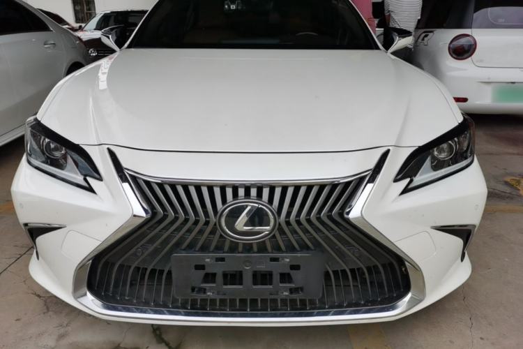 Used Lexus ES 2018 200 Excellence Edition China V Standard Front