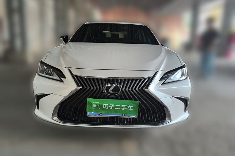 Used Lexus ES 2018 200 Excellence Edition China V Standard Front