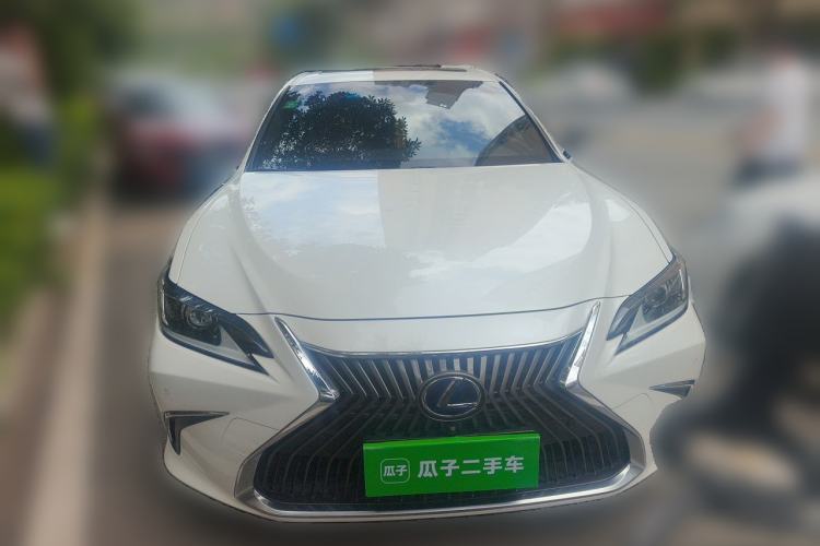 Used Lexus ES 2018 300h Premier Edition China VI Standard Front