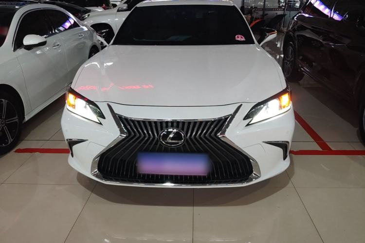 Used Lexus ES 2018 200 Excellence Edition China V Standard Front