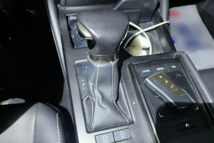 Used Lexus ES 2018 200 Excellence Edition China V Standard Gear Lever