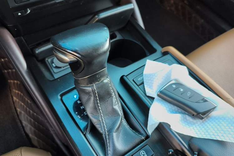 Used Lexus ES 2018 200 Excellence Edition China V Standard Gear Lever