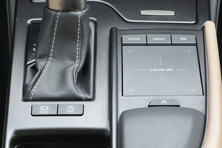 Used Lexus ES 2018 200 Excellence Edition China V Standard Gear Lever
