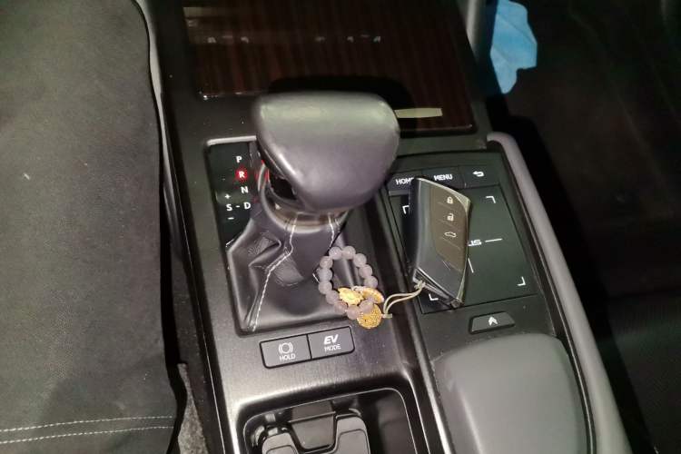 Used Lexus ES 2018 300h Premium Edition China V Standard Gear Lever