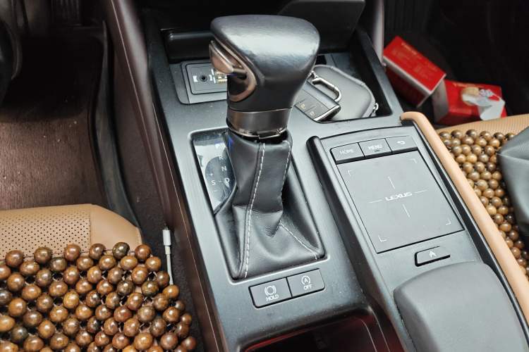 Used Lexus ES 2018 200 Excellence Edition China V Standard Gear Lever