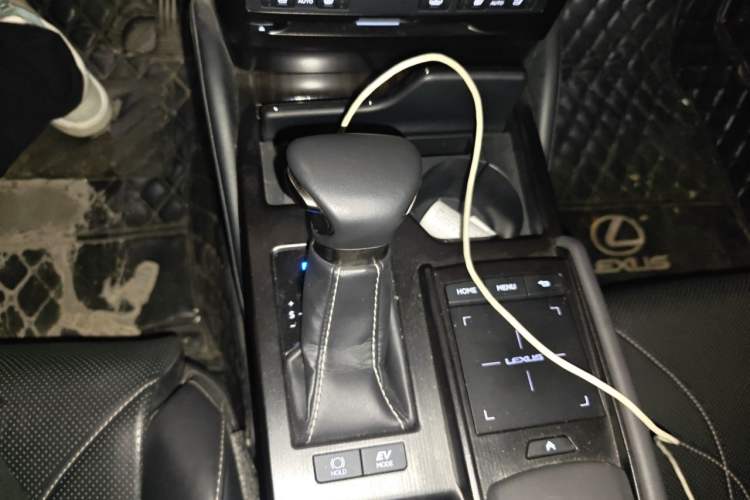 Used Lexus ES 2018 300h Premium Edition China V Standard Gear Lever