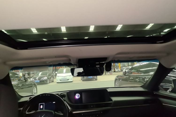 Used Lexus ES 2018 300h Premium Edition China V Standard Headliner