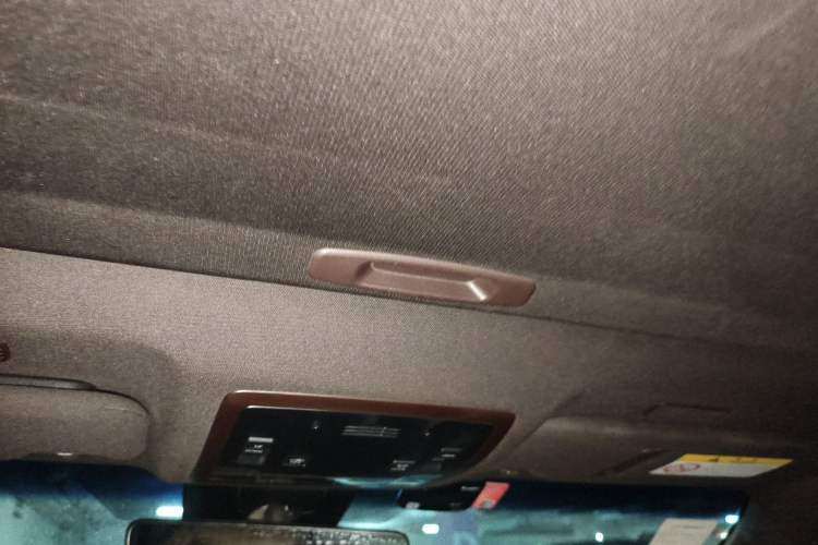 Used Lexus ES 2018 200 Excellence Edition China V Standard Headliner