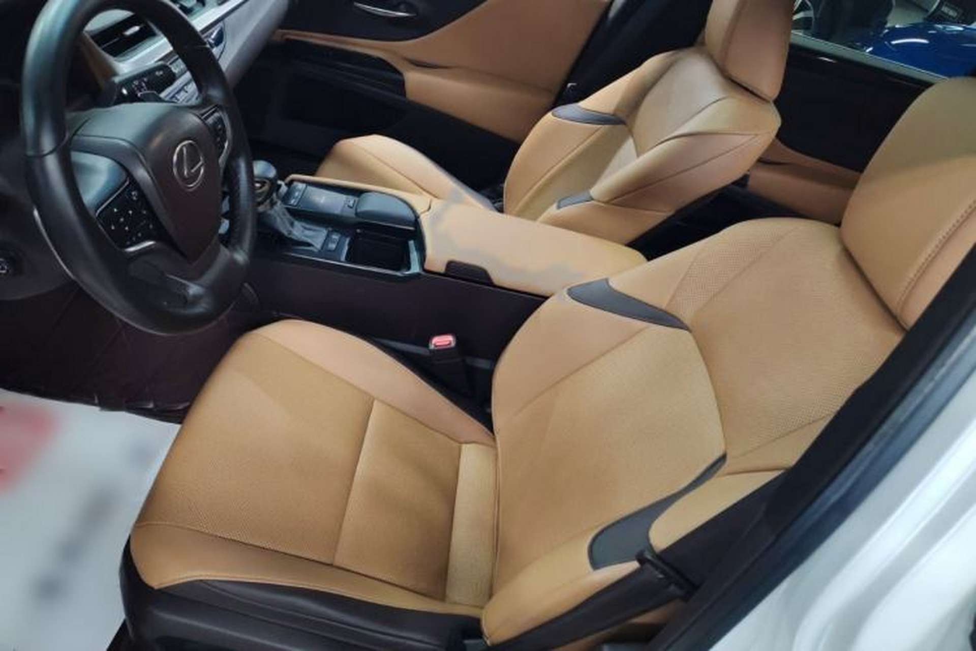 Used Lexus ES 2018 200 Excellence Edition China V Standard Interior 1