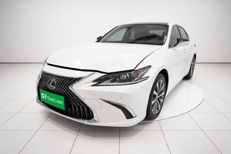 Used Lexus ES 2018 200 Excellence Edition China VI Standard Guazi used car, China used car export, Used car for sale, Used cars, Cheapest cars for sale