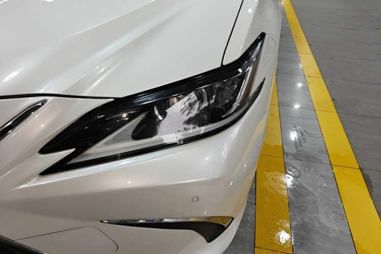 Used Lexus ES 2018 300h Premier Edition China V Standard Left Front Headlight