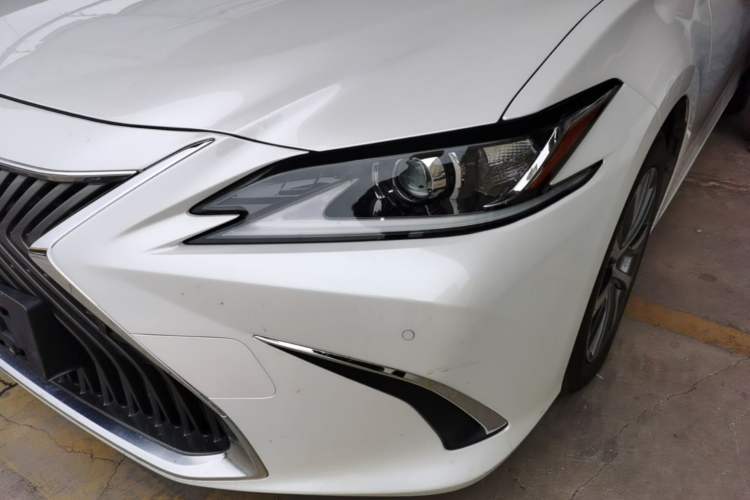 Used Lexus ES 2018 200 Excellence Edition China V Standard Left Front Headlight