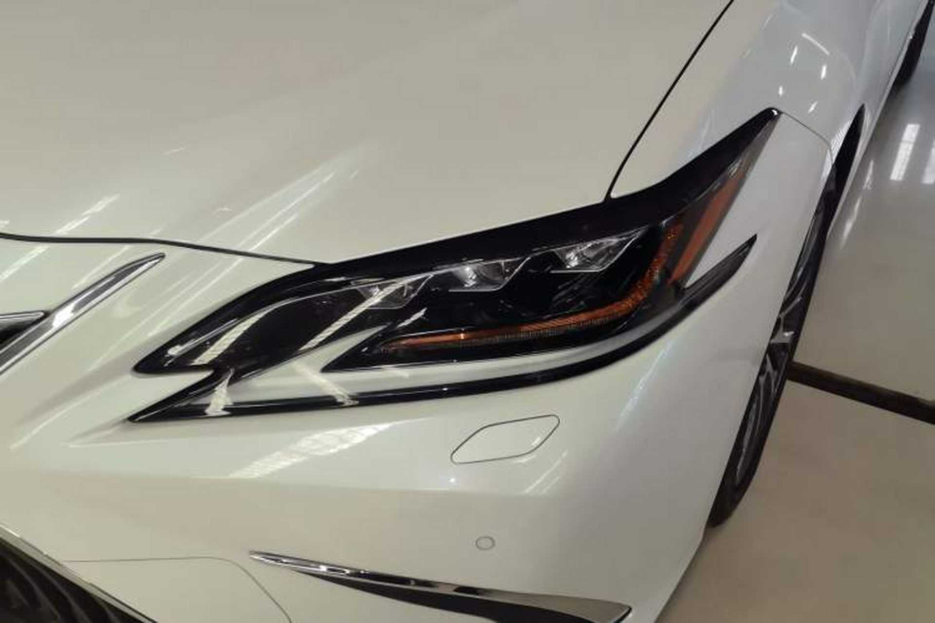 Used Lexus ES 2018 300h Premium Edition China V Standard Left Front Headlight