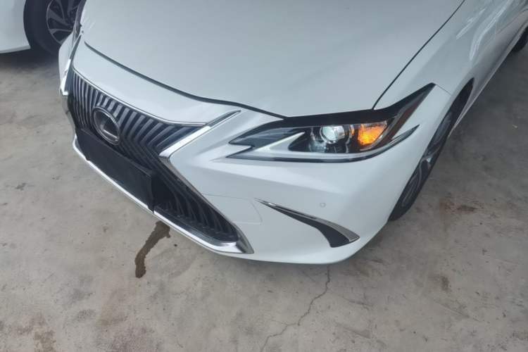 Used Lexus ES 2018 300h Premier Edition China V Standard Left Front Headlight
