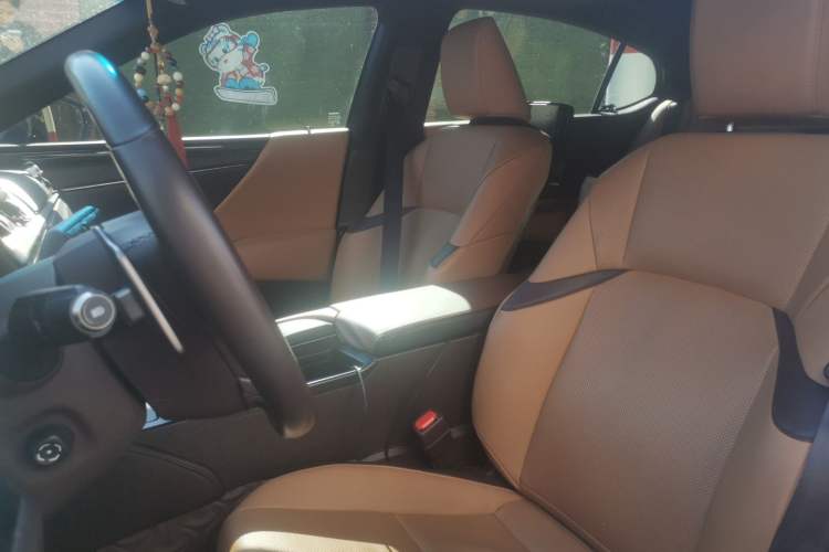 Used Lexus ES 2018 200 Excellence Edition China V Standard Left Front Seat