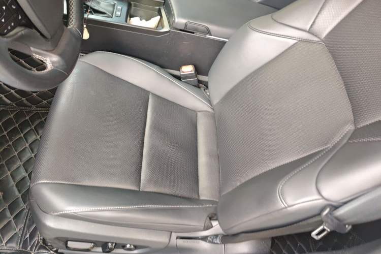 Used Lexus ES 2018 200 Excellence Edition China V Standard Left Front Seat