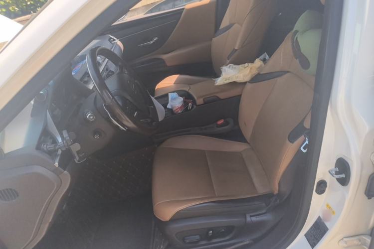 Used Lexus ES 2018 200 Excellence Edition China VI Standard Left Front Seat