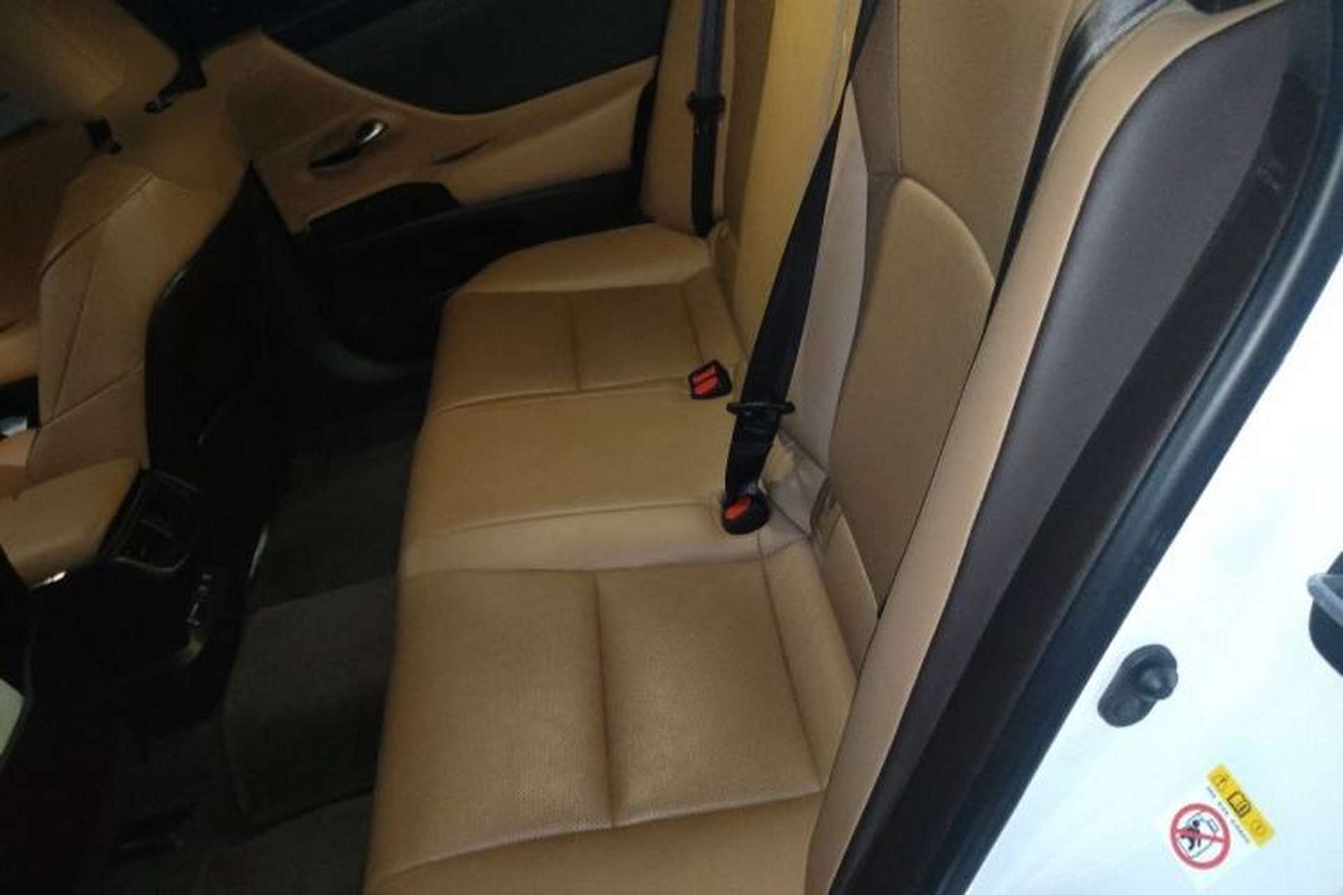 Used Lexus ES 2018 200 Excellence Edition China V Standard Left Rear Seat