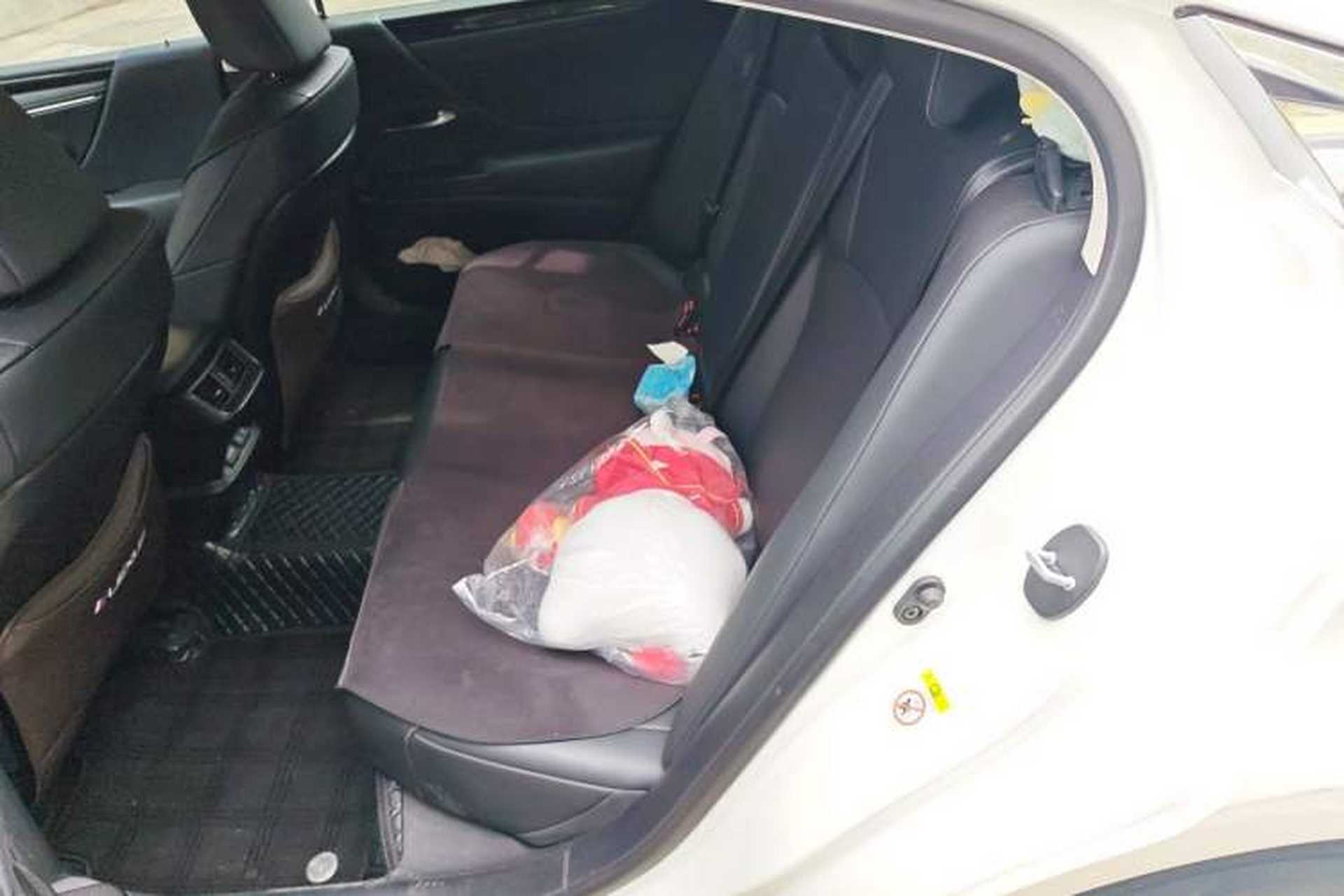 Used Lexus ES 2018 200 Excellence Edition China V Standard Left Rear Seat