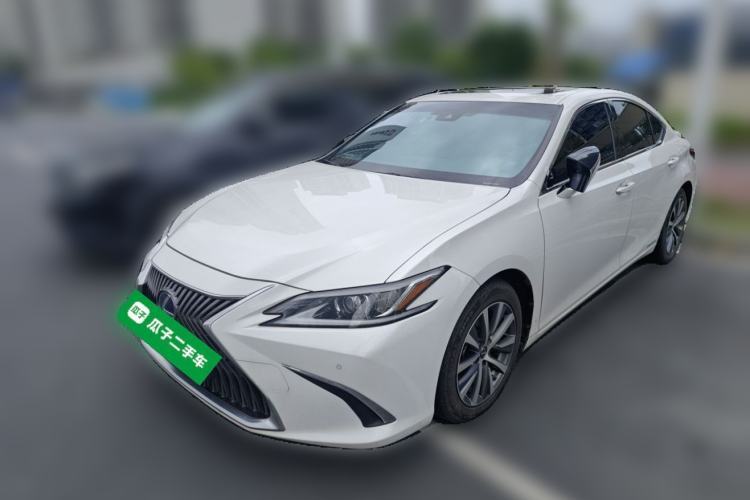 Lexus ES 2018 300h Premier Edition China VI Standard usata Guazi used car, China used car export, Used car for sale, Used  cars, Cheapest cars for sale