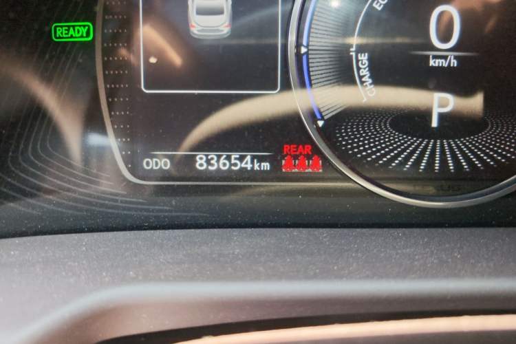 Used Lexus ES 2018 300h Premier Edition China VI Standard Odometer Close Up
