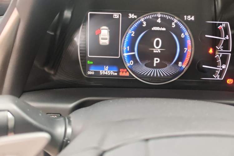 Used Lexus ES 2018 200 Excellence Edition China V Standard Odometer Close Up