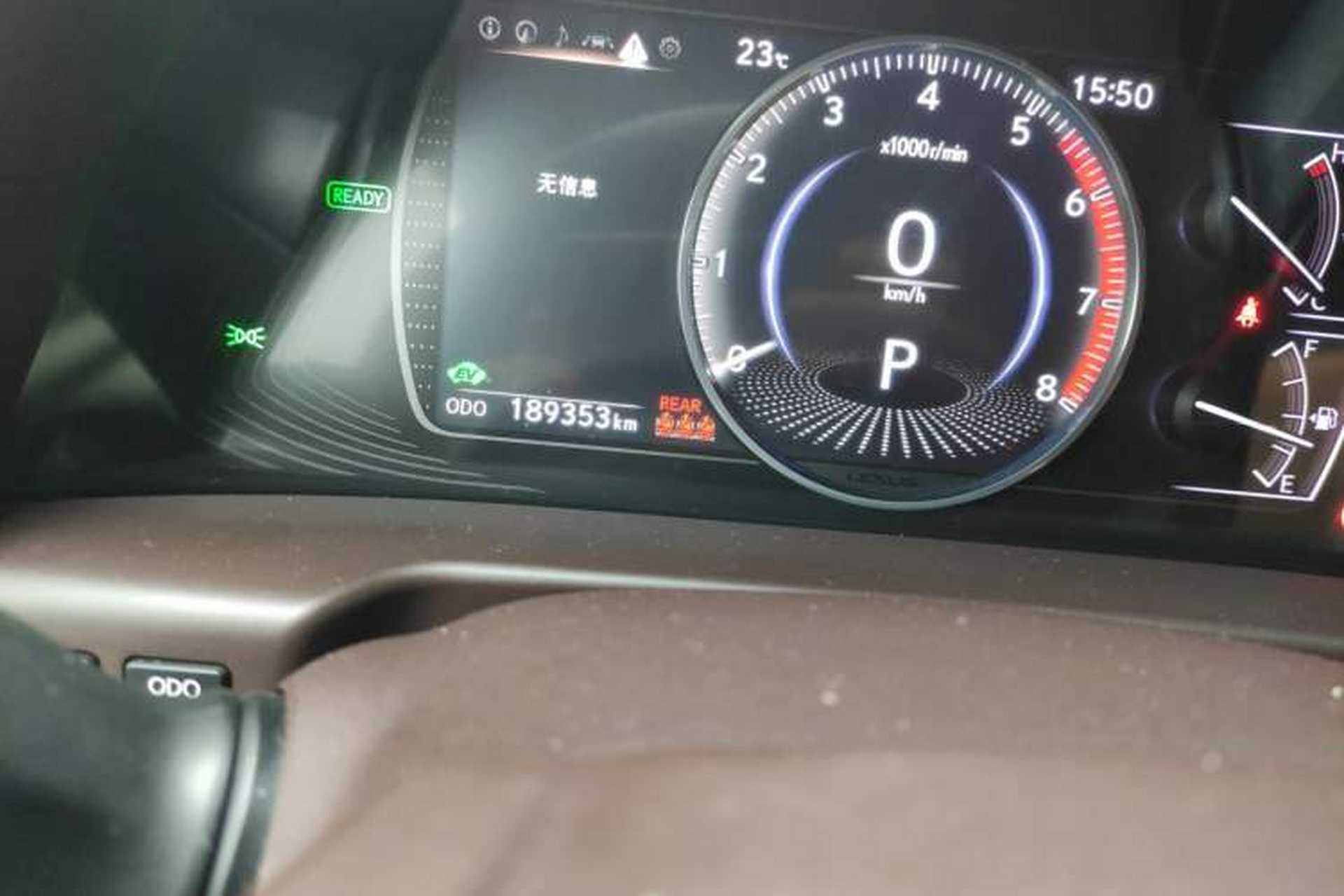 Used Lexus ES 2018 300h Premium Edition China VI Standard Odometer Close Up