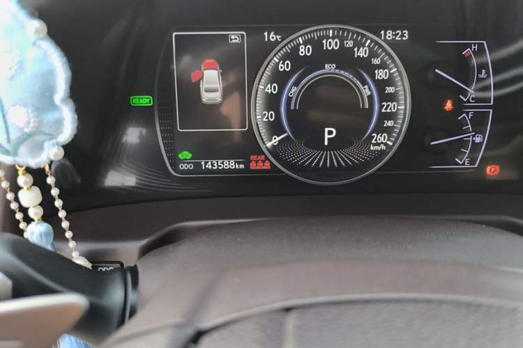 Used Lexus ES 2018 300h Premier Edition China VI Standard Odometer Close Up