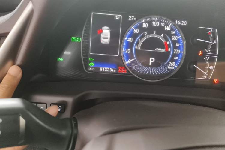 Used Lexus ES 2018 300h Premier Edition China VI Standard Odometer Close Up