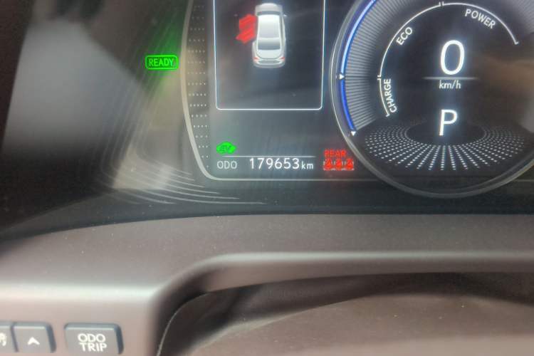 Used Lexus ES 2018 300h Premier Edition China VI Standard Odometer Close Up