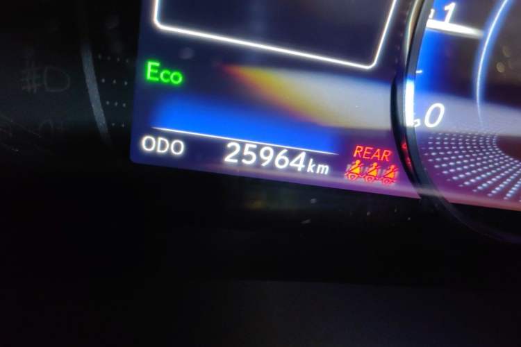 Used Lexus ES 2018 200 Excellence Edition China V Standard Odometer Close Up