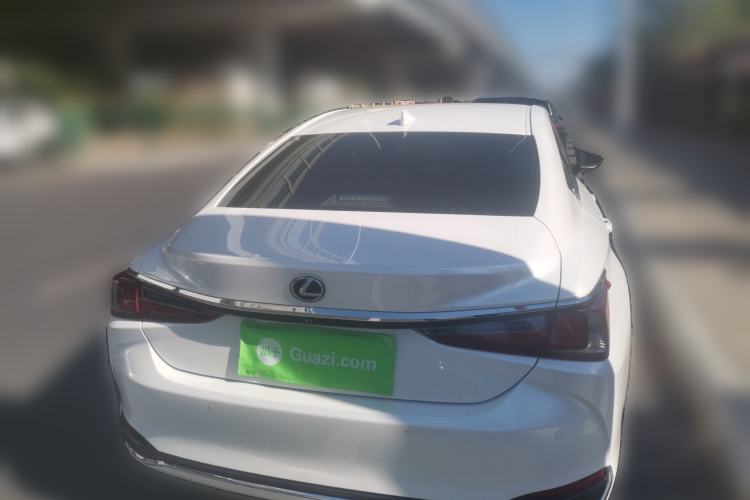 Used Lexus ES 2018 200 Excellence Edition China V Standard Rear
