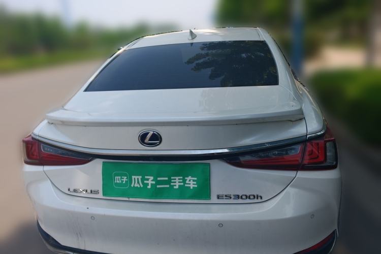 Used Lexus ES 2018 300h Premier Edition China VI Standard Rear
