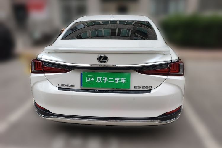 Used Lexus ES 2018 260 Excellence Edition China V Standard Rear