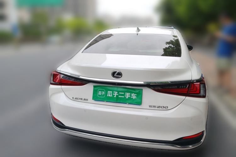 Used Lexus ES 2018 200 Excellence Edition China VI Standard Rear