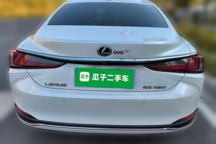 Used Lexus ES 2018 200 Excellence Edition China V Standard Rear