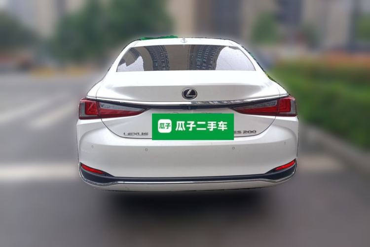 Used Lexus ES 2018 200 Excellence Edition China V Standard Rear