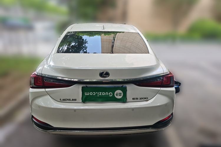 Used Lexus ES 2018 200 Excellence Edition China V Standard Rear