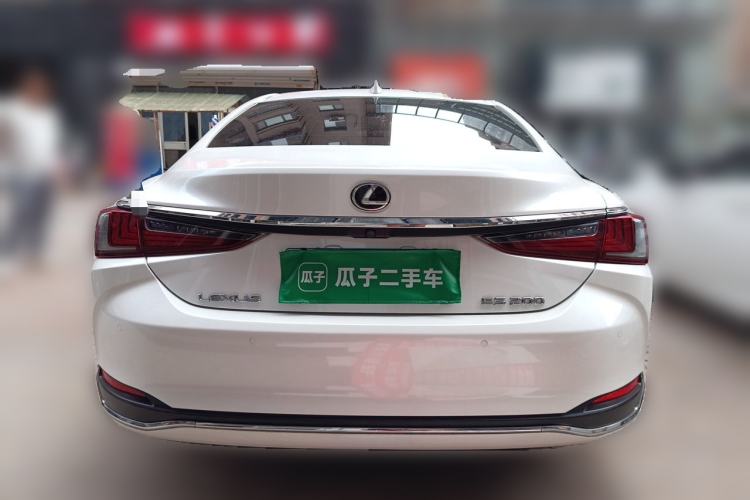 Used Lexus ES 2018 200 Excellence Edition China V Standard Rear