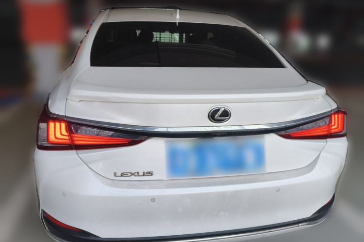 Used Lexus ES 2018 200 Excellence Edition China VI Standard Rear