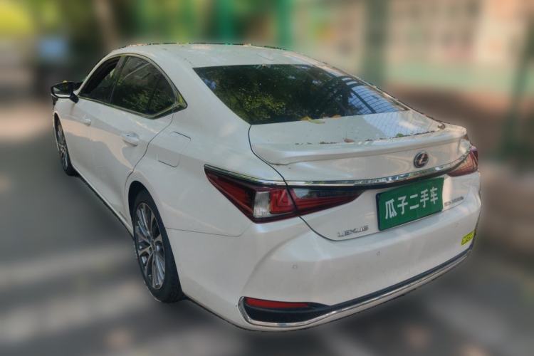 Used Lexus ES 2018 300h Premium Edition China V Standard Rear Left 45 Deg