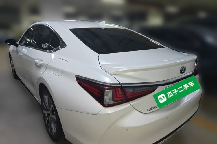 Used Lexus ES 2018 300h Premier Edition China V Standard Rear Left 45 Deg