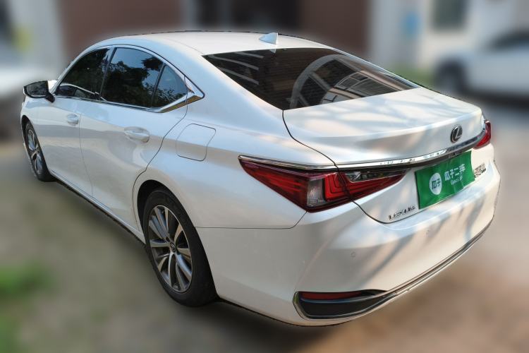 Used Lexus ES 2018 200 Excellence Edition China V Standard Rear Left 45 Deg