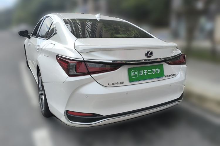 Used Lexus ES 2018 300h Premier Edition China V Standard Rear Left 45 Deg