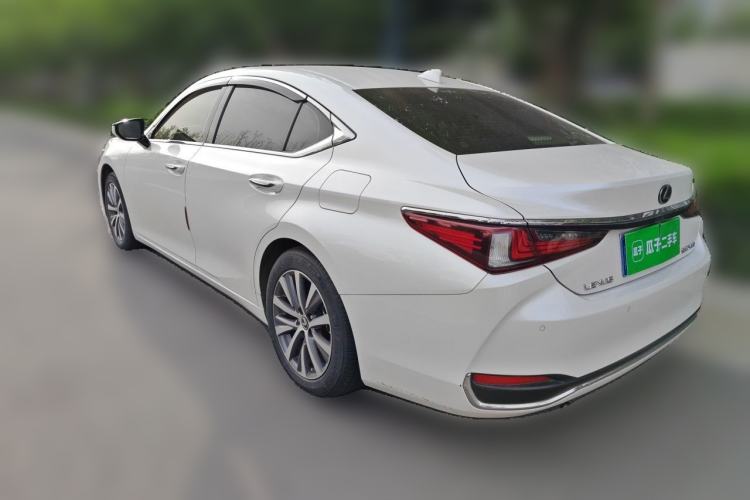 Used Lexus ES 2018 260 Excellence Edition China V Standard Rear Left 45 Deg
