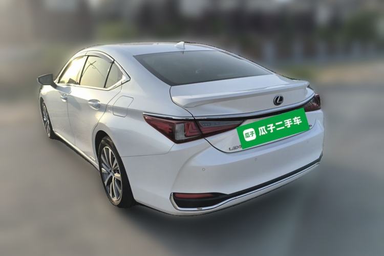 Used Lexus ES 2018 300h Premier Edition China VI Standard Rear Left 45 Deg