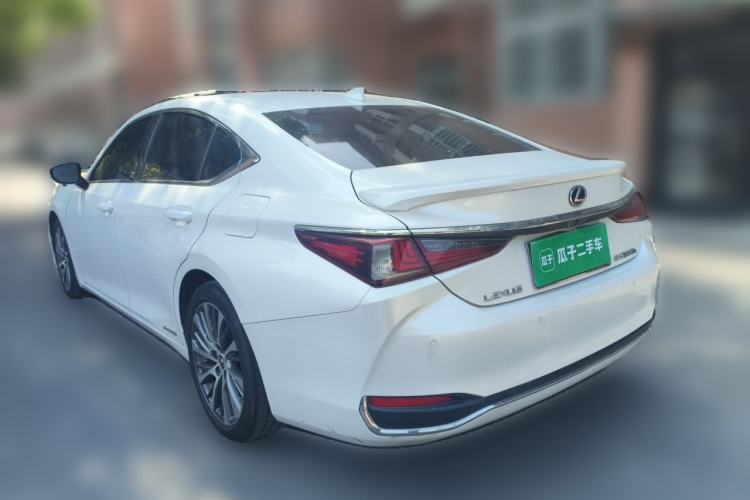 Used Lexus ES 2018 300h Premium Edition China V Standard Rear Left 45 Deg