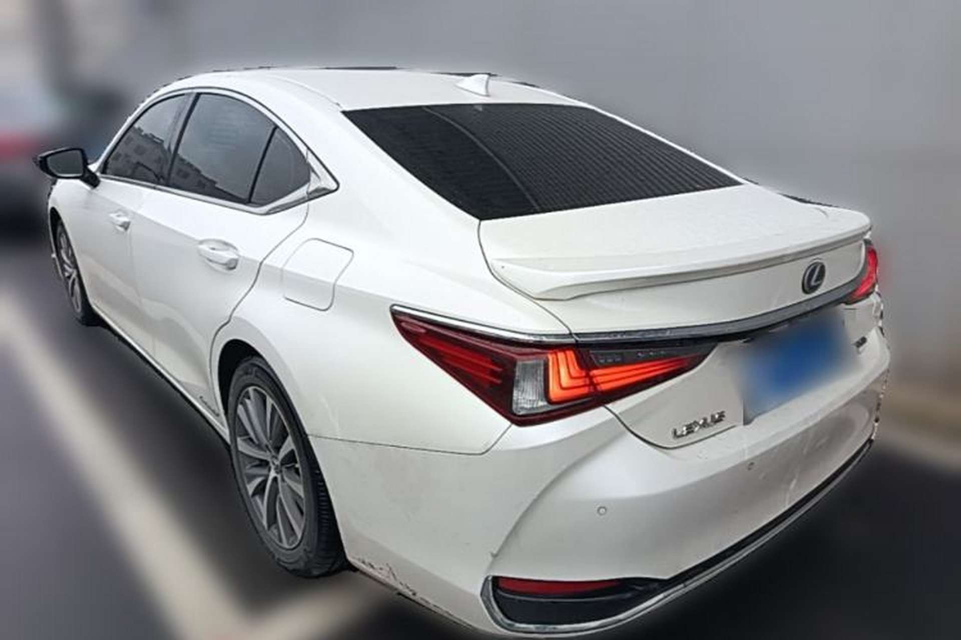 Used Lexus ES 2018 300h Premier Edition China V Standard Rear Left 45 Deg